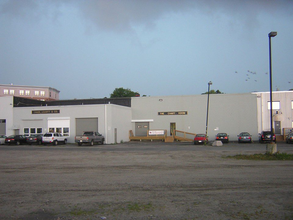 store front chase leavitt